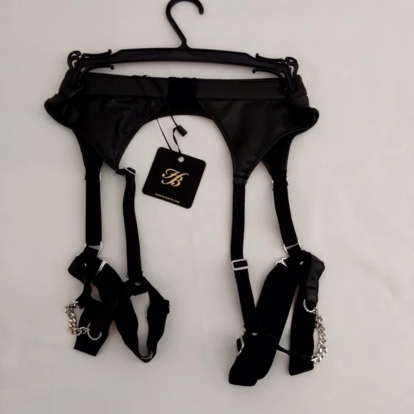 Honey Bridal Kendra black garter belt